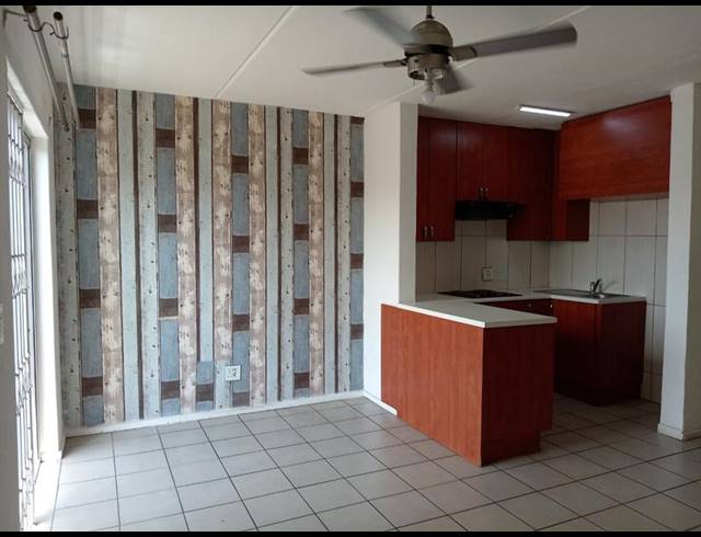 1 BEDROOM APARTMENT FOR SALE IN SANDOWN
